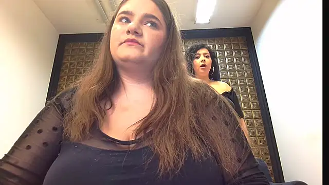 Snapshot of LissaBigTitts chatting on October 25, 3:07 pm LissaBigTitts online show from October 25, 3:07 pm