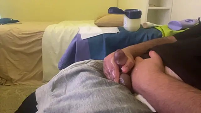 Snapshot of qnawafp chatting on February 22, 6:50 pm qnawafp online show from February 22, 6:50 pm