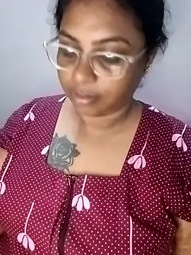 Snapshot of zara-mallus chatting on October 23, 3:06 am zara-mallus online show from October 23, 3:06 am