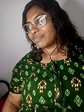 Snapshot of zara-mallus chatting on October 28, 7:56 am zara-mallus online show from October 28, 7:56 am