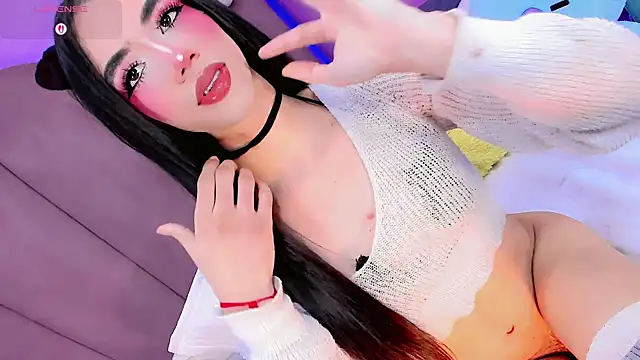 ShantyMillan online show from April 28, 1:27 pm
