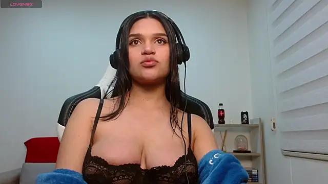 Roxxi 2110 online show from September 13, 1:27 am