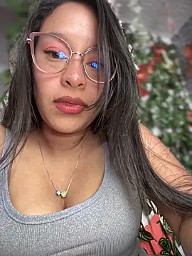 Liulee2 online show from September 25, 4:11 pm