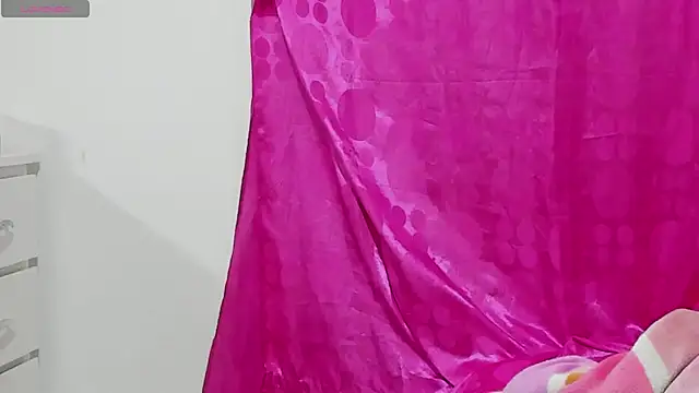 Snapshot of Kitty_Anne chatting on October 19, 12:22 am Kitty Anne online show from October 19, 12:22 am