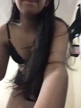 ashleyy20 online show from November 1, 8:00 pm