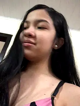 ashleyy20 online show from November 3, 10:21 pm