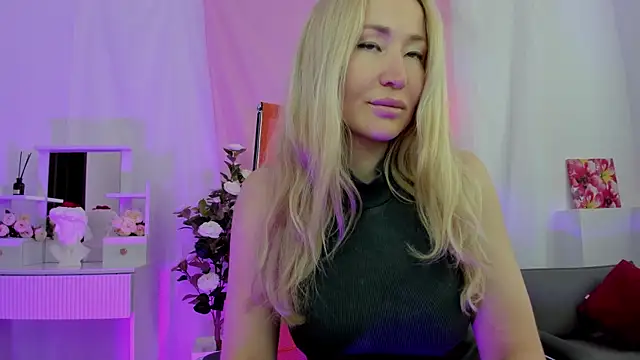 AstraMonroe online show from May 12, 7:38 am