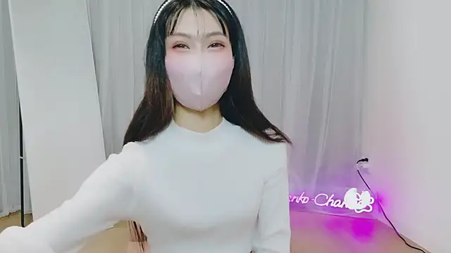 -Nyanko-chan- online show from December 2, 9:10 pm