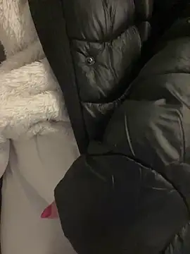 Snapshot of eli5566 chatting on January 5, 9:18 pm eli5566 online show from January 5, 9:18 pm