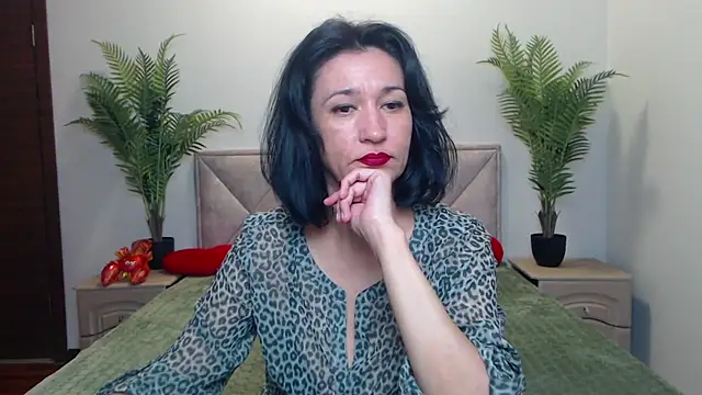 Snapshot of CameronEnns chatting on October 12, 6:23 am CameronEnns online show from October 12, 6:23 am