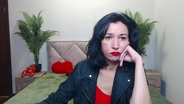 Snapshot of CameronEnns chatting on October 14, 12:50 pm CameronEnns online show from October 14, 12:50 pm