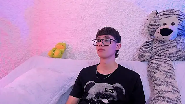 thiago kinghot online show from October 1, 4:46 pm