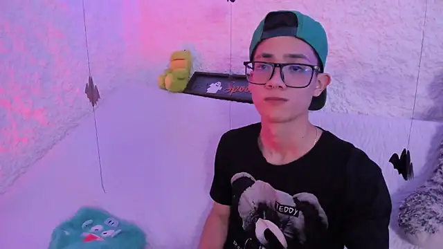 thiago kinghot online show from October 11, 6:56 am