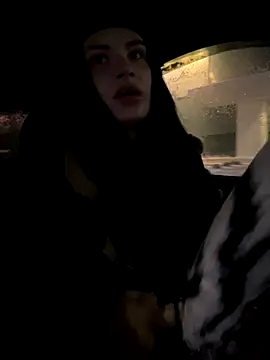 Snapshot of MiraReach chatting on November 8, 1:06 am MiraReach online show from November 8, 1:06 am