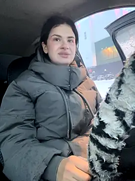 Snapshot of MiraReach chatting on November 12, 1:50 am MiraReach online show from November 12, 1:50 am