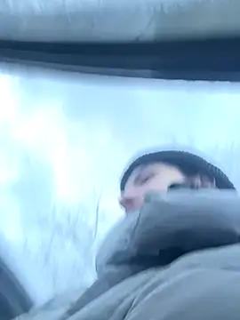 Snapshot of MiraReach chatting on November 21, 2:21 am MiraReach online show from November 21, 2:21 am