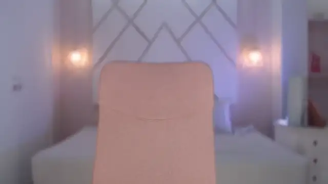 Snapshot of isabellashine chatting on October 7, 3:53 pm isabellashine online show from October 7, 3:53 pm