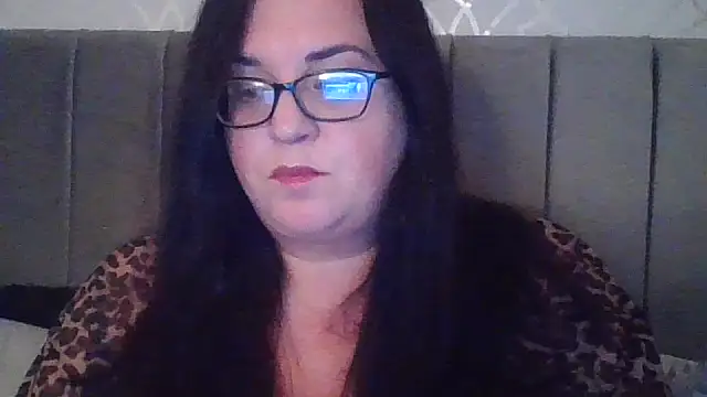 Snapshot of Curvy_OliviaXX chatting on September 14, 6:18 pm Curvy OliviaXX online show from September 14, 6:18 pm