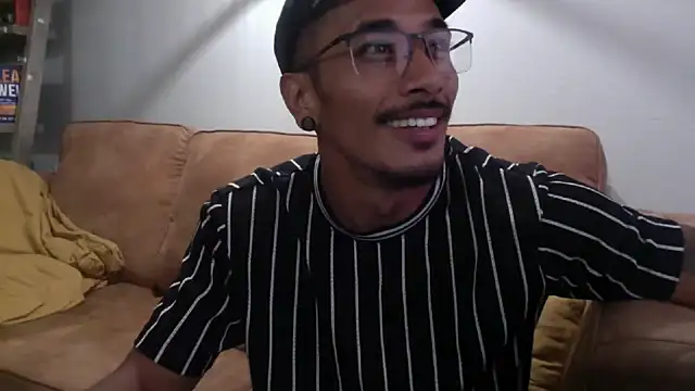 tanjir020 online show from September 18, 3:47 pm