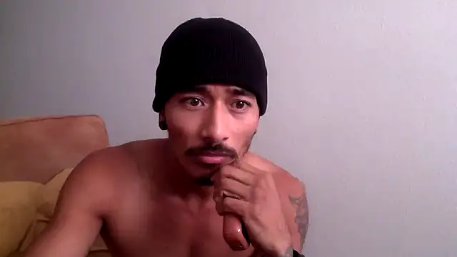 tanjir020 online show from November 6, 11:04 pm