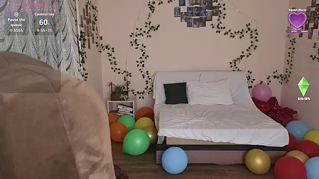 Lia Tito online show from October 14, 2:40 pm