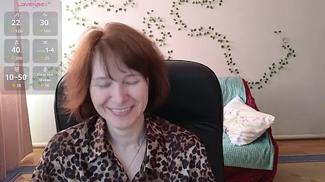 Lia Tito online show from March 28, 6:02 am