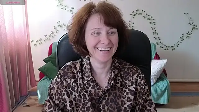 Lia Tito online show from May 9, 8:08 am