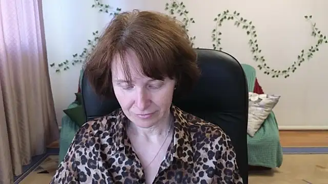 Lia Tito online show from May 16, 11:20 am