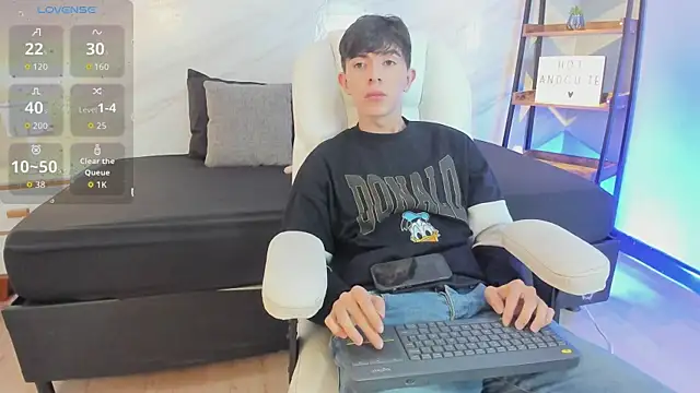 mathias saenz online show from November 27, 7:16 pm