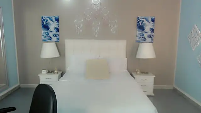 maddissonivanova online show from November 9, 8:40 pm