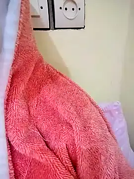 Miss-Lynda online show from March 13, 2:29 am