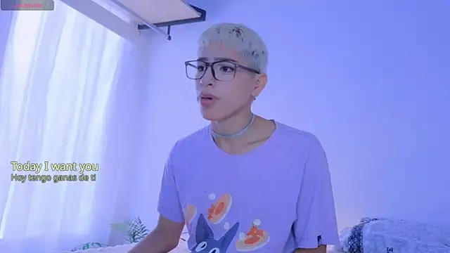 Snapshot of taichi_bluy chatting on September 18, 8:00 pm taichi bluy online show from September 18, 8:00 pm