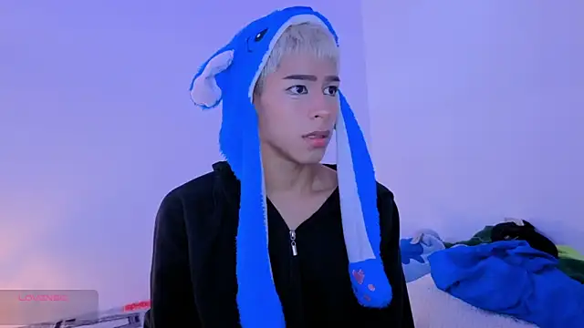 Snapshot of taichi_bluy chatting on September 25, 6:11 pm taichi bluy online show from September 25, 6:11 pm