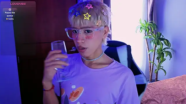 taichi bluy online show from November 29, 5:27 pm