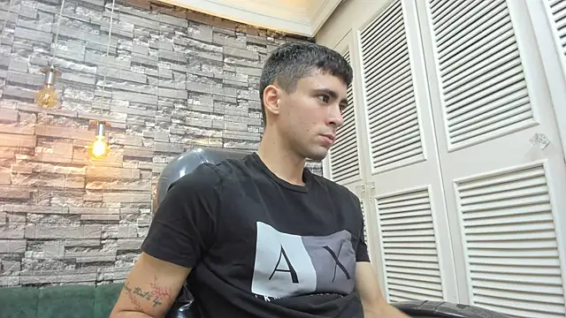 mike whitee online show from September 19, 5:09 am