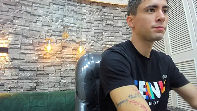 mike whitee online show from September 21, 11:56 am