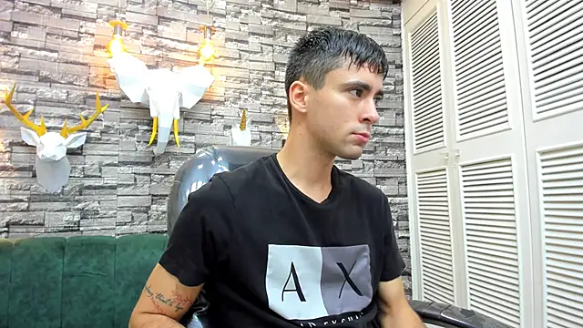 mike whitee online show from October 10, 6:56 am