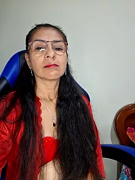 Snapshot of Natasha_50 chatting on January 10, 3:52 am Natasha 50 online show from January 10, 3:52 am