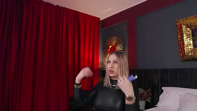 VickiSpice online show from February 24, 8:18 pm