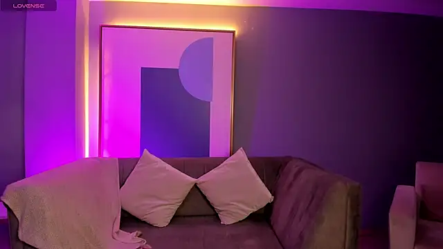 Snapshot of IbizaJacobs chatting on October 31, 1:01 pm IbizaJacobs online show from October 31, 1:01 pm