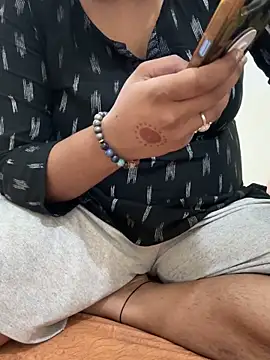 Snapshot of pushpayadav chatting on October 23, 5:33 pm pushpayadav online show from October 23, 5:33 pm