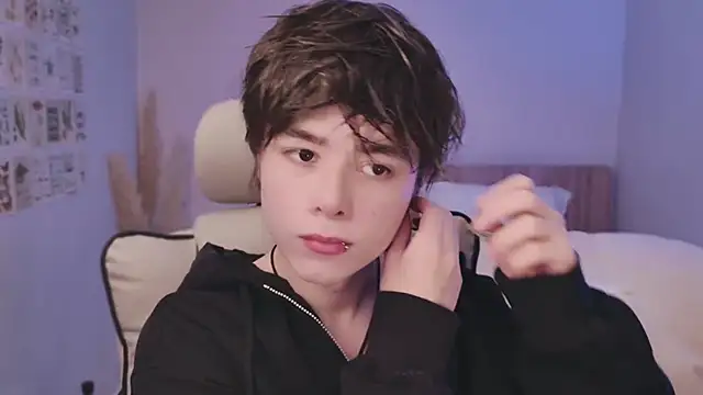 PaulTexx online show from November 7, 9:15 pm