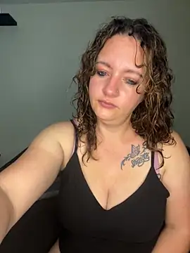 XADICTIVEX online show from November 5, 7:36 pm