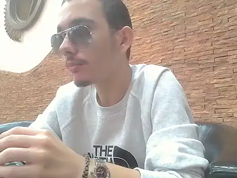 hwaaaylbzazel1 online show from September 22, 6:10 pm