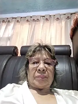 Snapshot of OliviaMorris1 chatting on May 16, 11:53 am OliviaMorris1 online show from May 16, 11:53 am