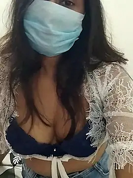 Snapshot of AMELIYAA chatting on January 15, 12:43 pm AMELIYAA online show from January 15, 12:43 pm