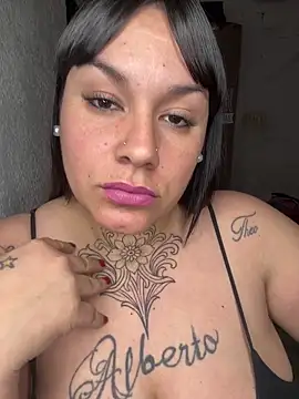 Snapshot of valen1891 chatting on October 2, 1:12 am valen1891 online show from October 2, 1:12 am