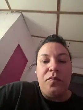 Snapshot of valen1891 chatting on March 25, 7:42 pm valen1891 online show from March 25, 7:42 pm