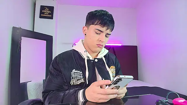 Lucass love online show from October 11, 1:09 pm