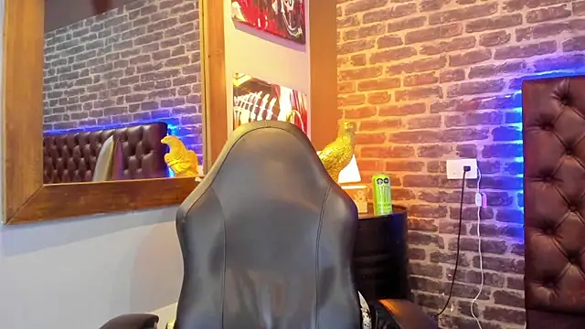 VinzenzRizzo online show from December 5, 4:10 am